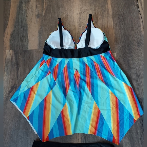 NEW Multi Color Swimsuit - Picture 4 of 4